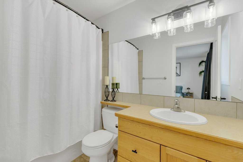 Picture for 9 Rozier Close  https://www.cirrealty.ca/reb/cara/1/A2266131_18.jpg