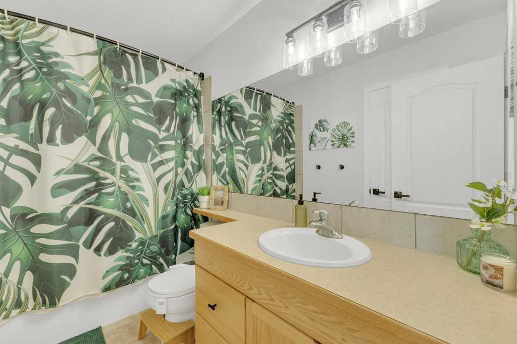 Picture for 9 Rozier Close  https://www.cirrealty.ca/reb/cara/1/A2266131_21.jpg