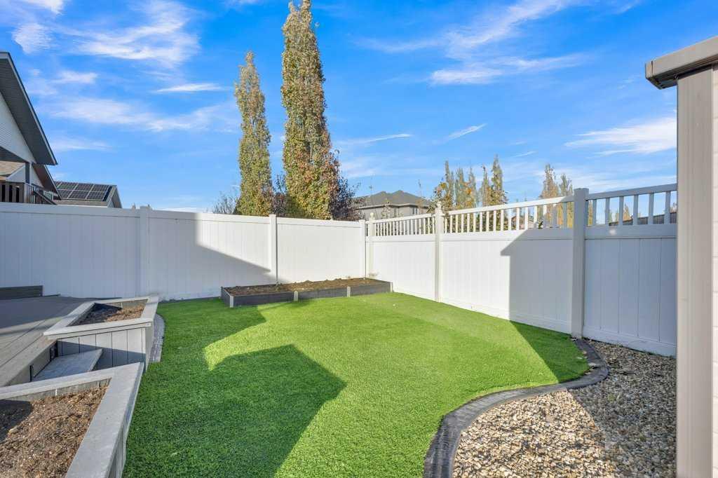 Picture for 9 Rozier Close  https://www.cirrealty.ca/reb/cara/1/A2266131_27.jpg