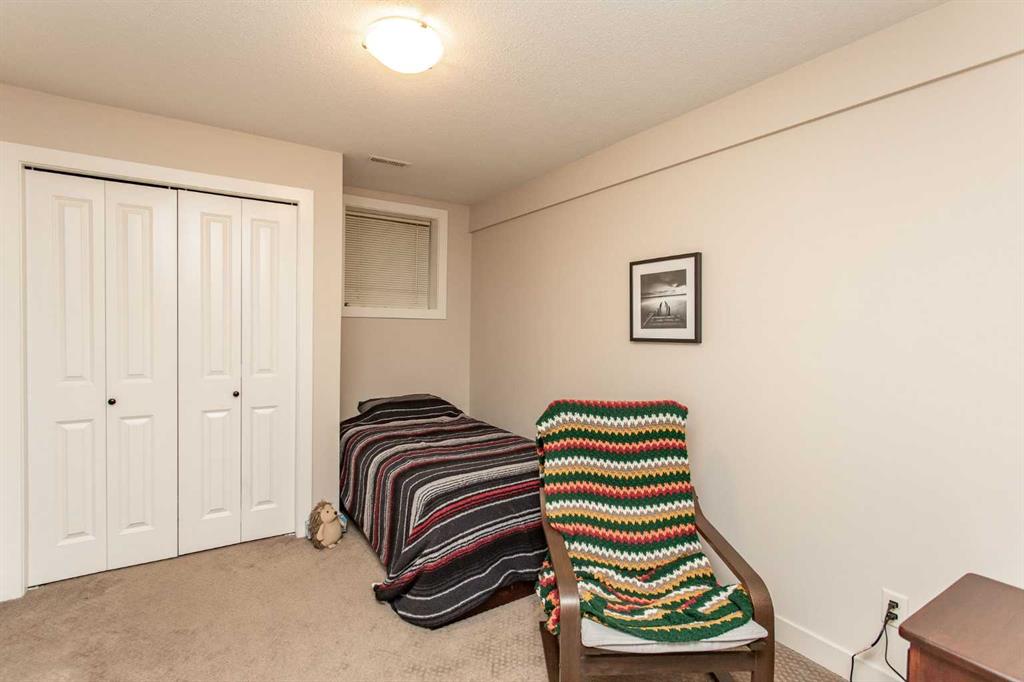 Picture for 5422 49 Avenue  https://www.cirrealty.ca/reb/cara/1/A2266591_25.jpg