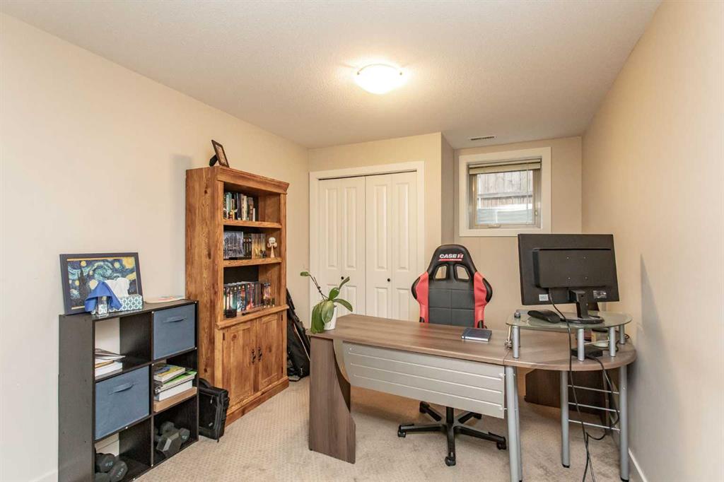Picture for 5422 49 Avenue  https://www.cirrealty.ca/reb/cara/1/A2266591_27.jpg