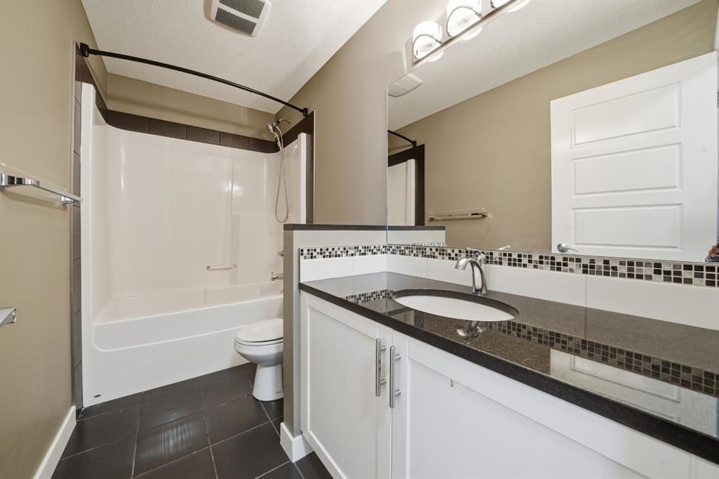 Picture for 21 Caribou Crescent  https://www.cirrealty.ca/reb/cara/1/A2266731_19.jpg
