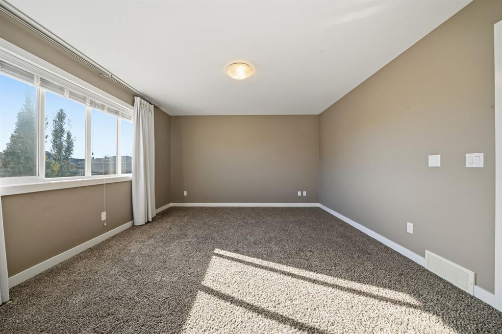 Picture for 21 Caribou Crescent  https://www.cirrealty.ca/reb/cara/1/A2266731_22.jpg