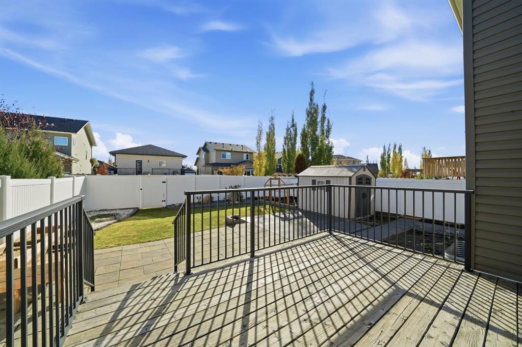 Picture for 21 Caribou Crescent  https://www.cirrealty.ca/reb/cara/1/A2266731_31.jpg
