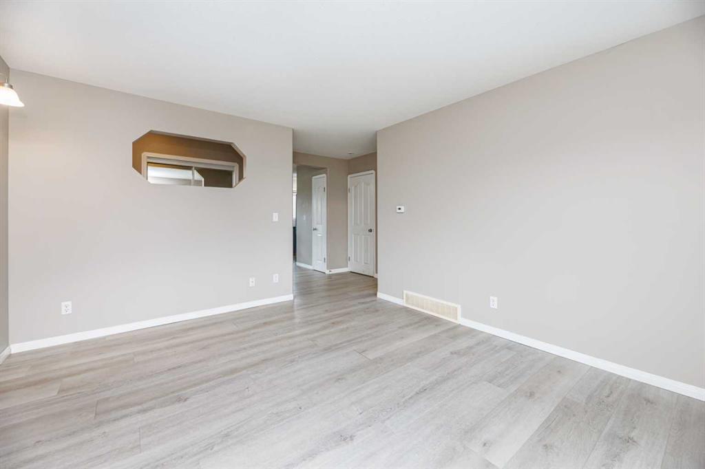 Picture for 74 Elana Crescent  Picture for 74 Elana Crescent