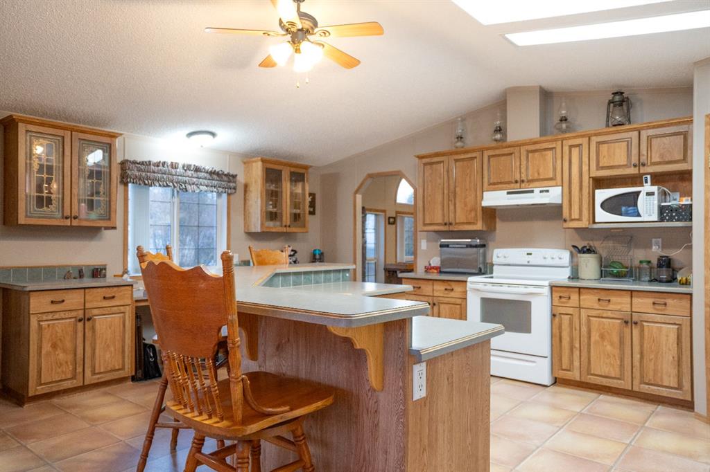 Picture for 707 Lawson Crescent  