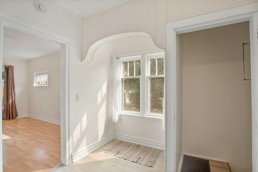 Picture for 5812 52 Avenue 