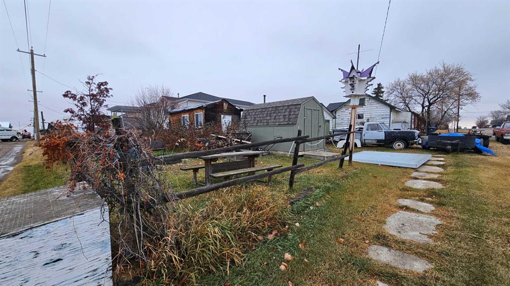 Picture for 5202 VICTORIA Avenue 