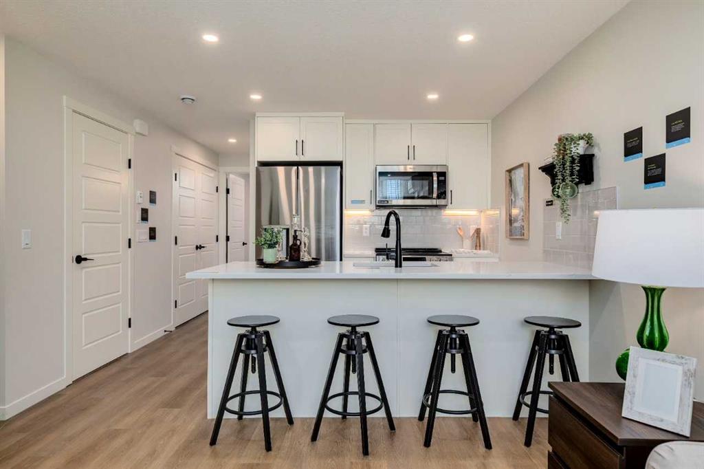 Picture for 205, 40 Livingston Parade NE