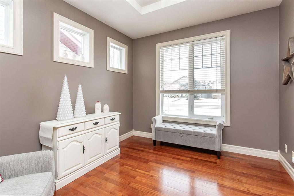 Picture for 4831 56 Avenue 