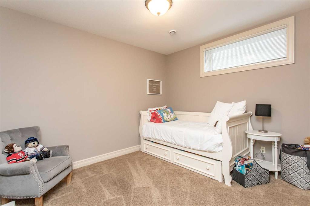 Picture for 4831 56 Avenue 