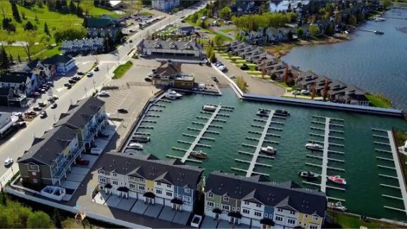 Picture for 26, 5230 Lakeshore Drive 