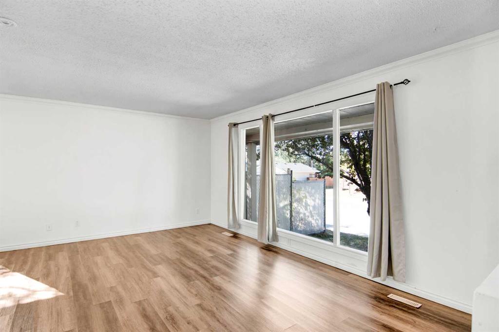 Picture for 79 Oak Street 