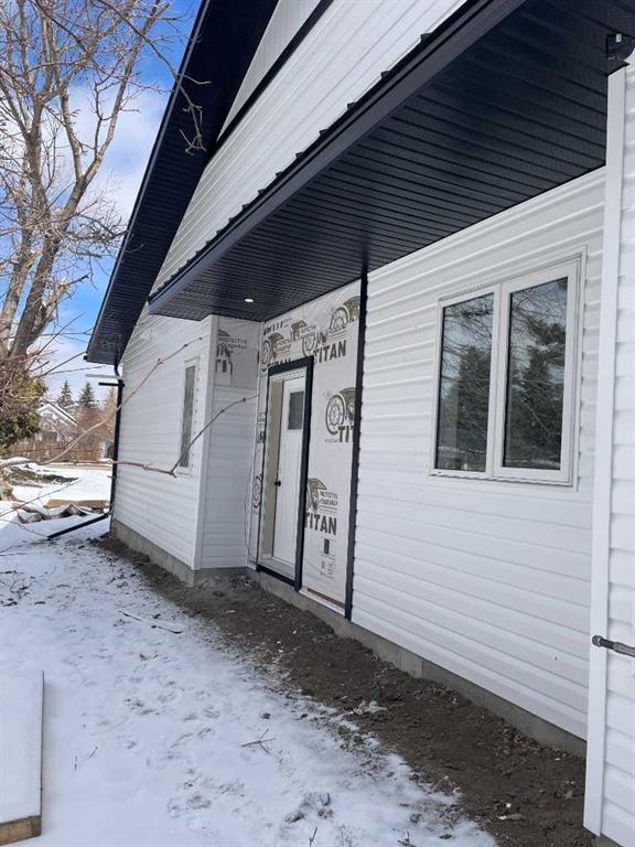 Picture for 6, 5463 55 Avenue 