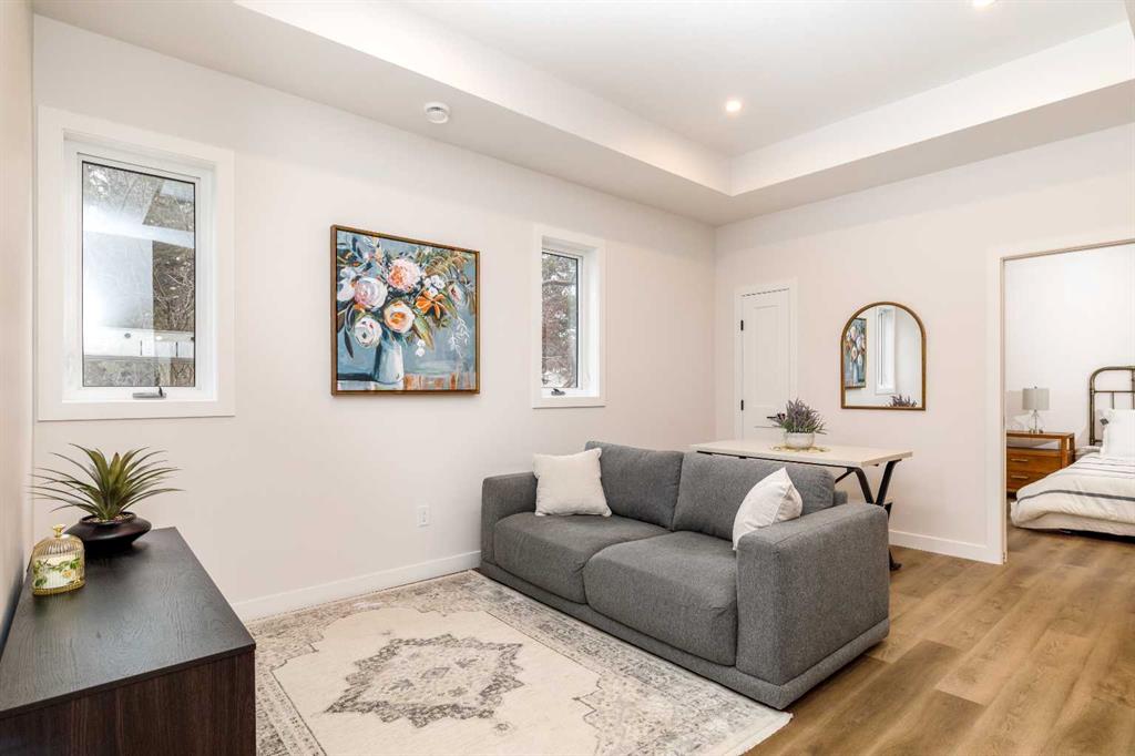 Picture for 6, 5463 55 Avenue 