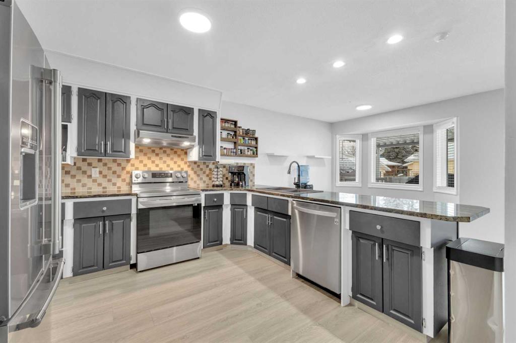 Picture for 6006 57 Avenue  