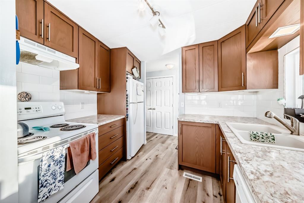 Picture for 5011 64 Avenue 