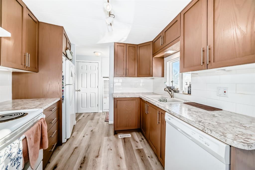 Picture for 5011 64 Avenue 