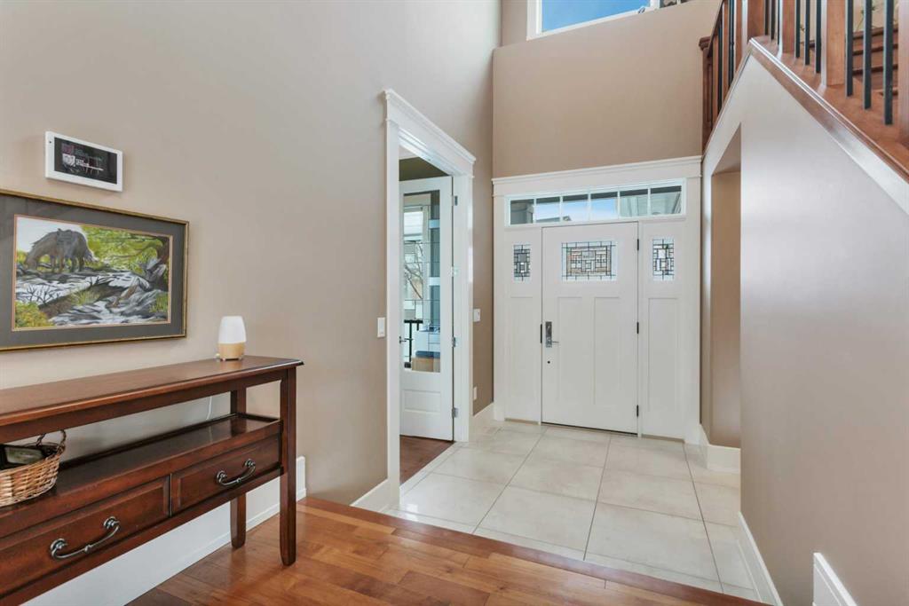 Picture for 42 Grove Close 