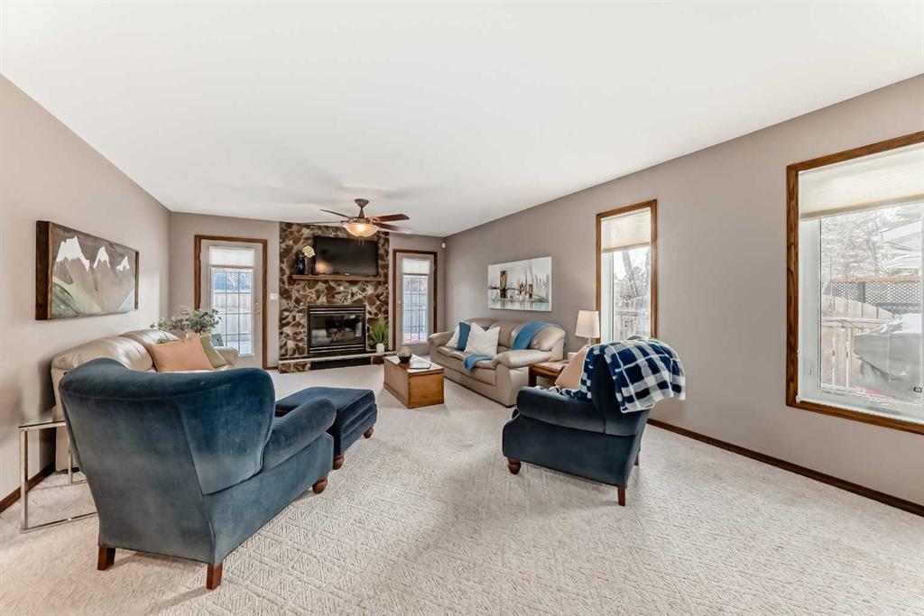 Picture for 128 Dickenson Crescent 