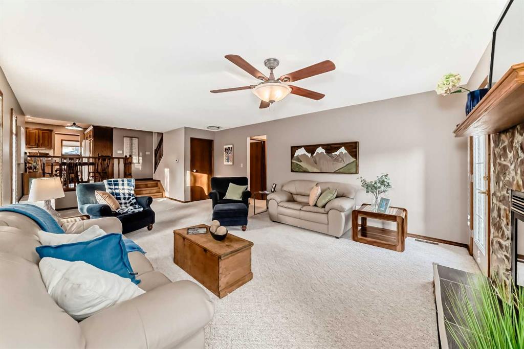 Picture for 128 Dickenson Crescent 