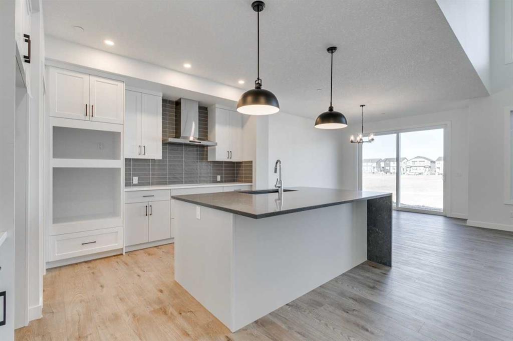 Picture for 152 Hotchkiss Common SE