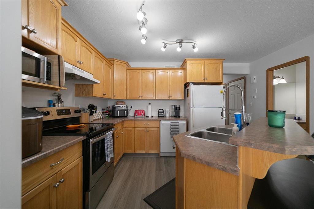 Picture for 4017 69A StreetClose 