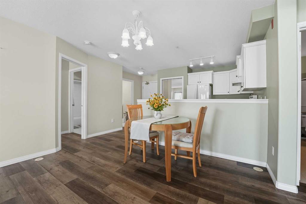 Picture for 208, 6118 53 Avenue 