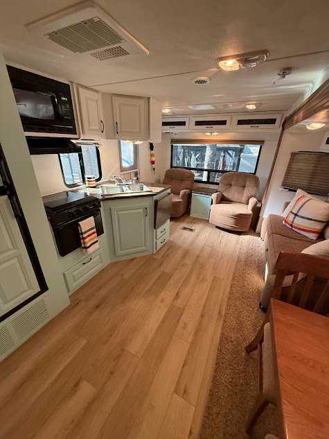 Picture for 15 TIMBER DRIVE, 27 5230 Highway 