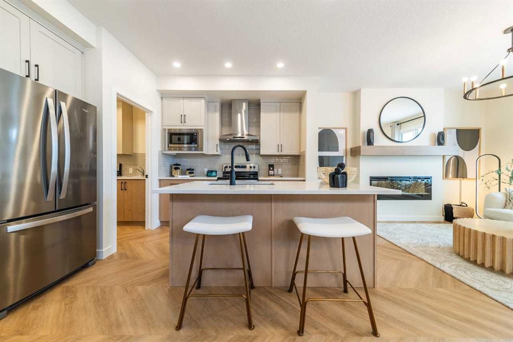 Picture for 580 Buffaloberry Manor SE