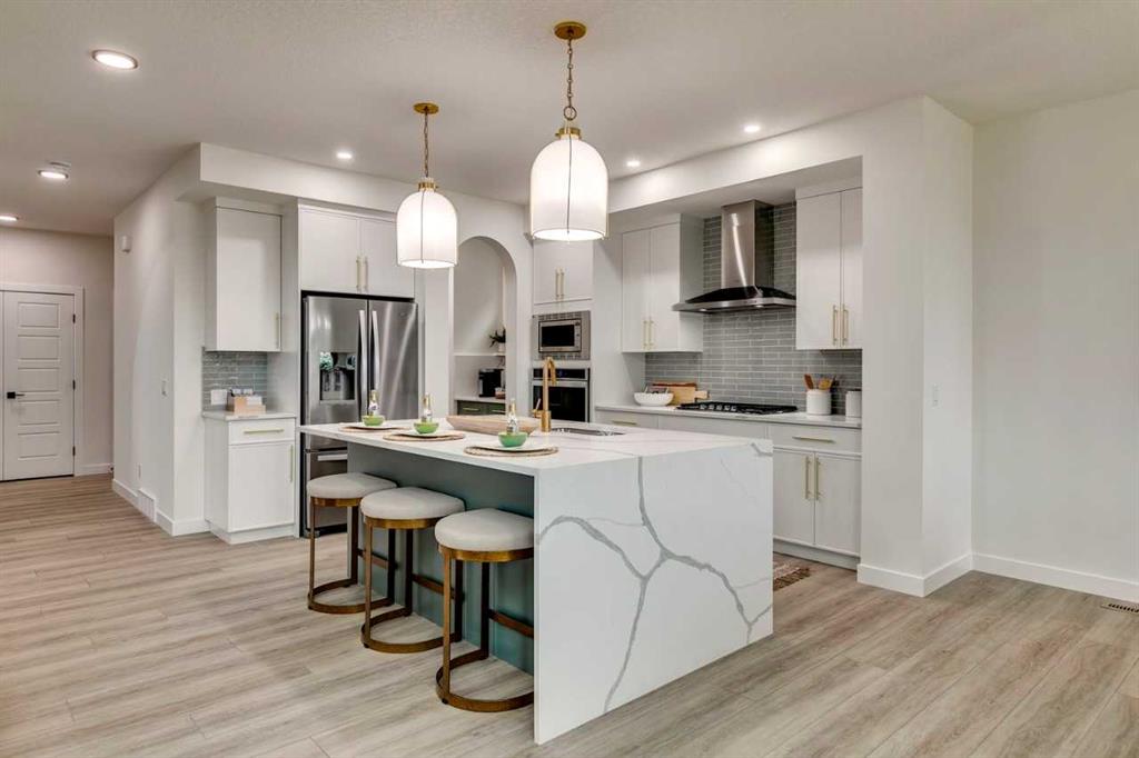 Picture for 71 Emerson Crescent 