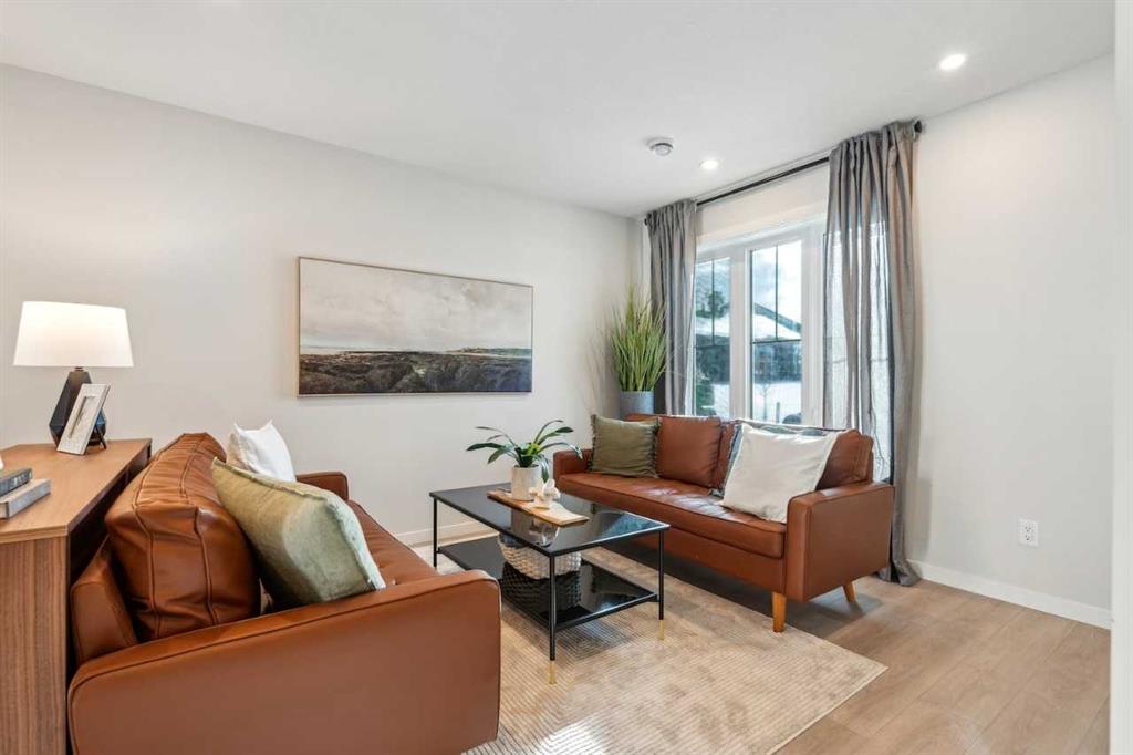 Picture for 825, 155 Crimson Ridge Place NW