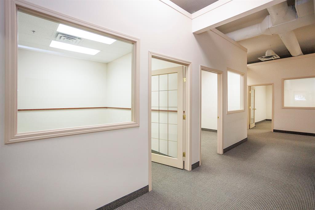 Picture for 203, 4807 50 Avenue 