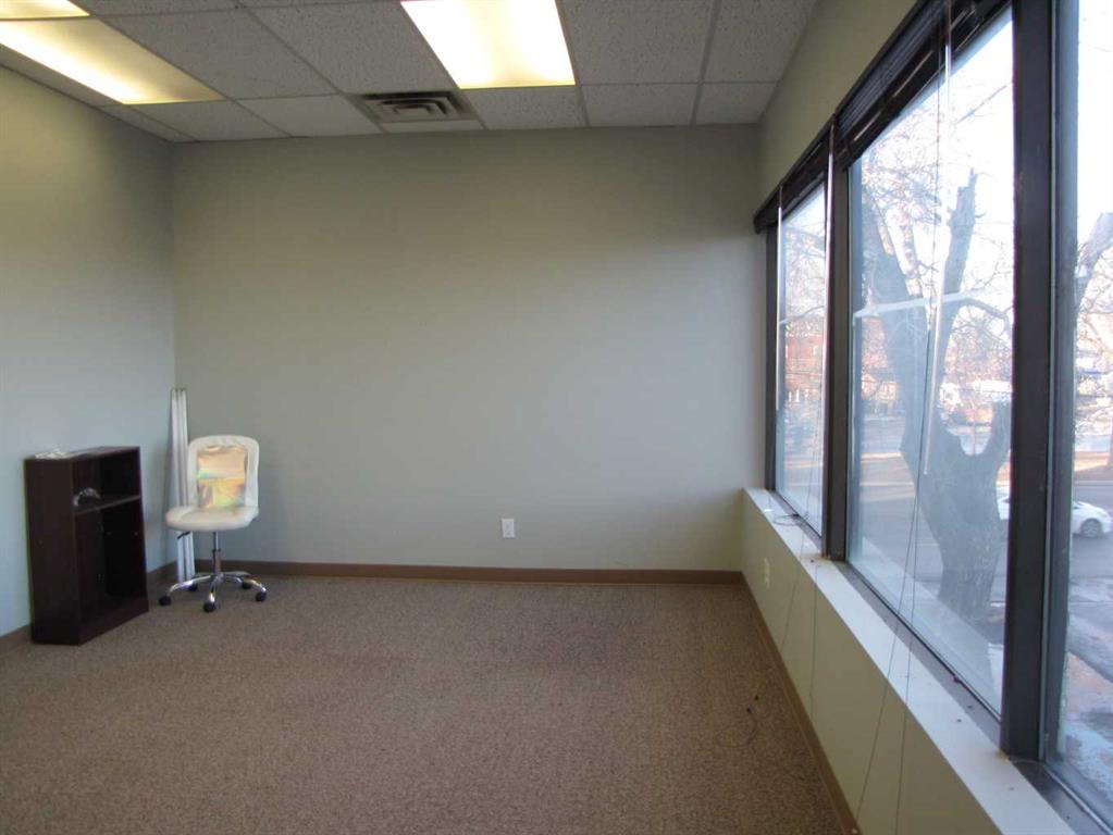 Picture for B, 4924 48 Avenue 