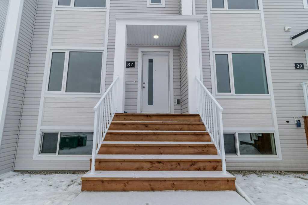 Picture for 37 Louis Drive 