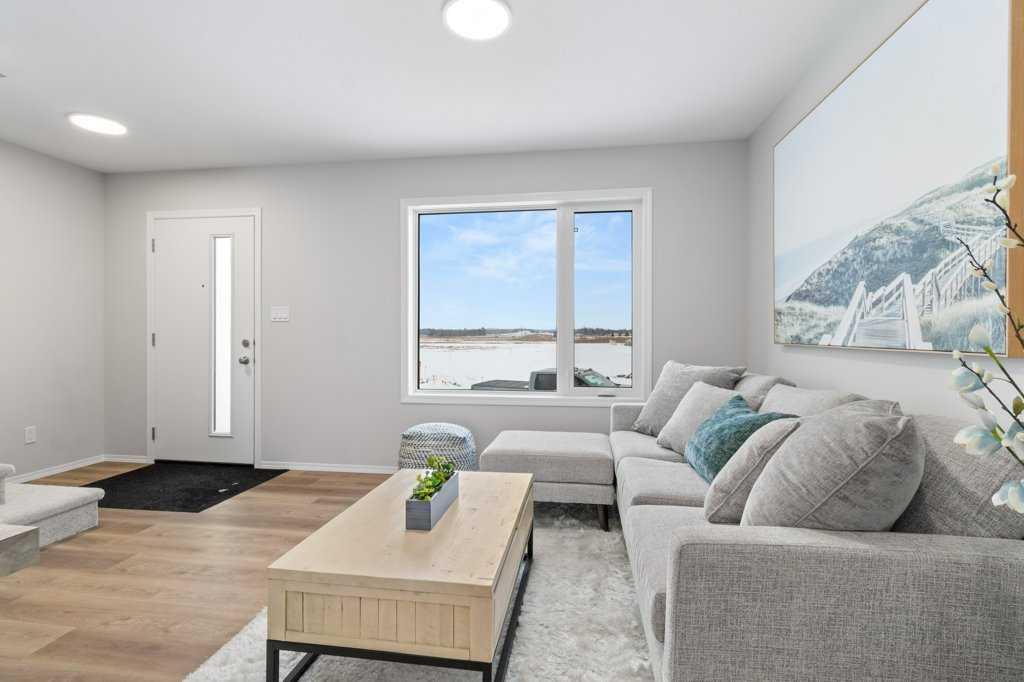 Picture for 47 Louis Drive 