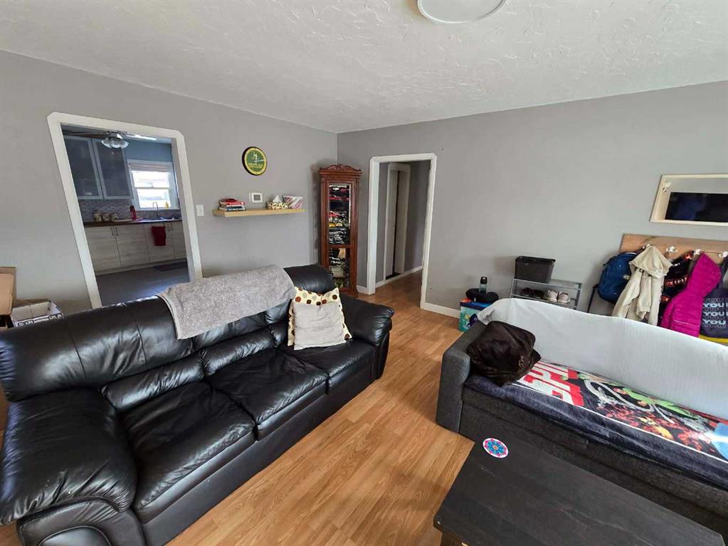 Picture for 5208 55 Avenue 