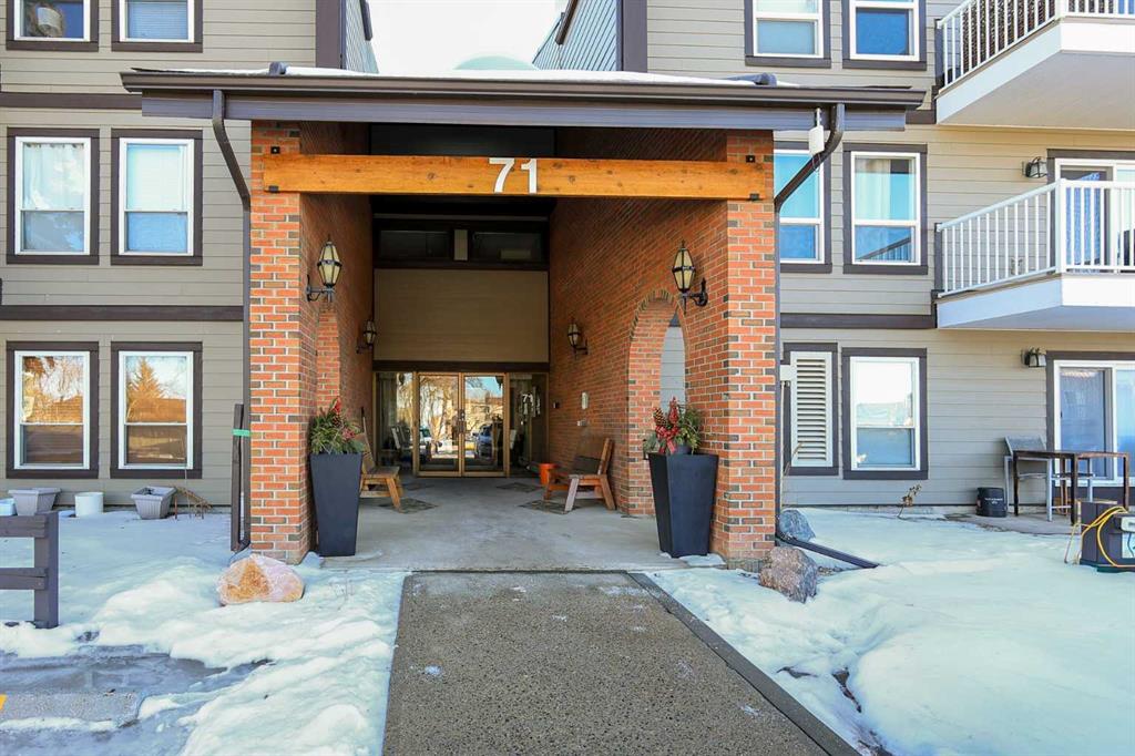 Picture for 108, 71 Cosgrove Crescent 