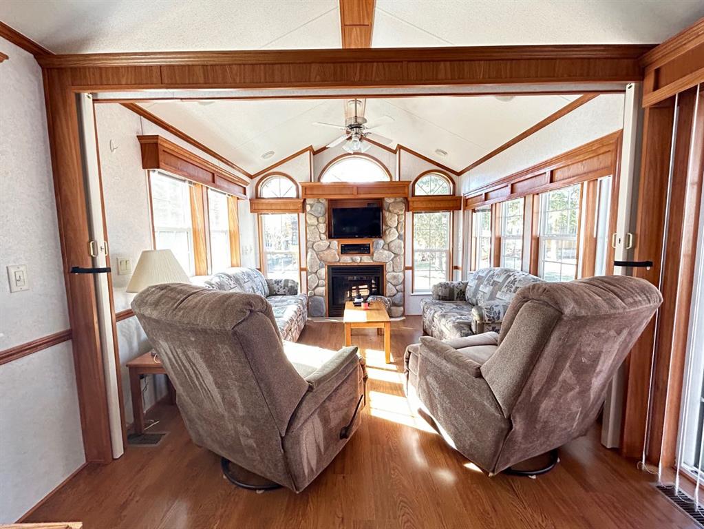 Picture for 60, 12030 Township Rd 422  