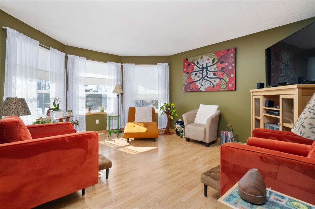 Picture for 6608 33 Avenue 