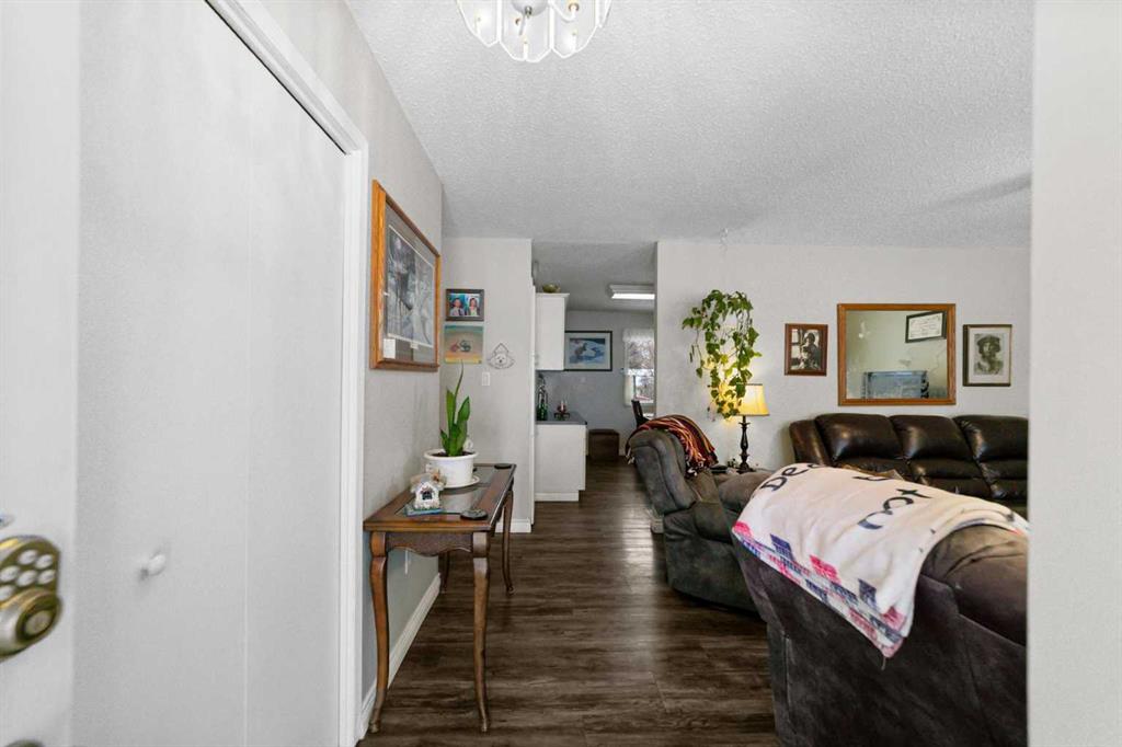 Picture for 6304 39 Avenue 