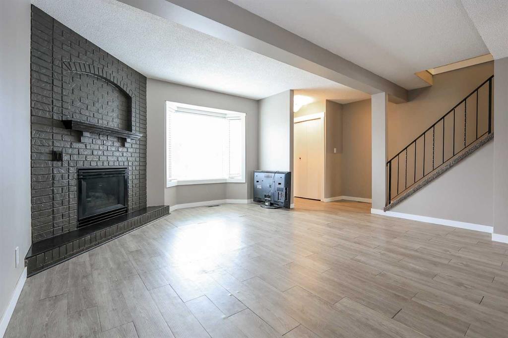 Picture for 30 Ellenwood Drive 