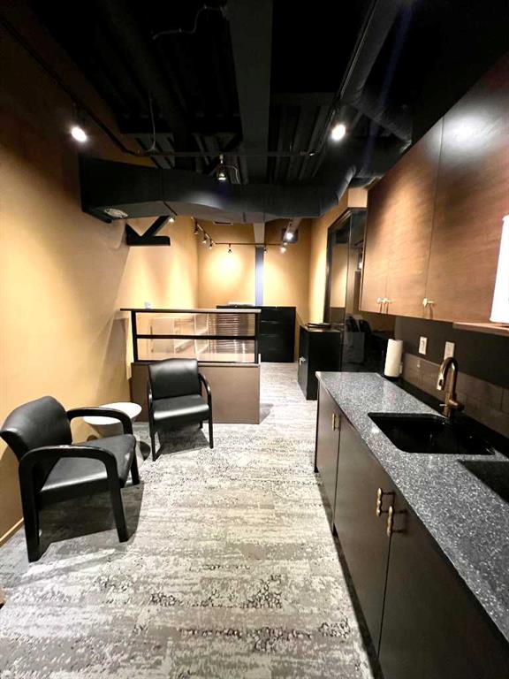 Picture for 2, 5220 Duncan Avenue 