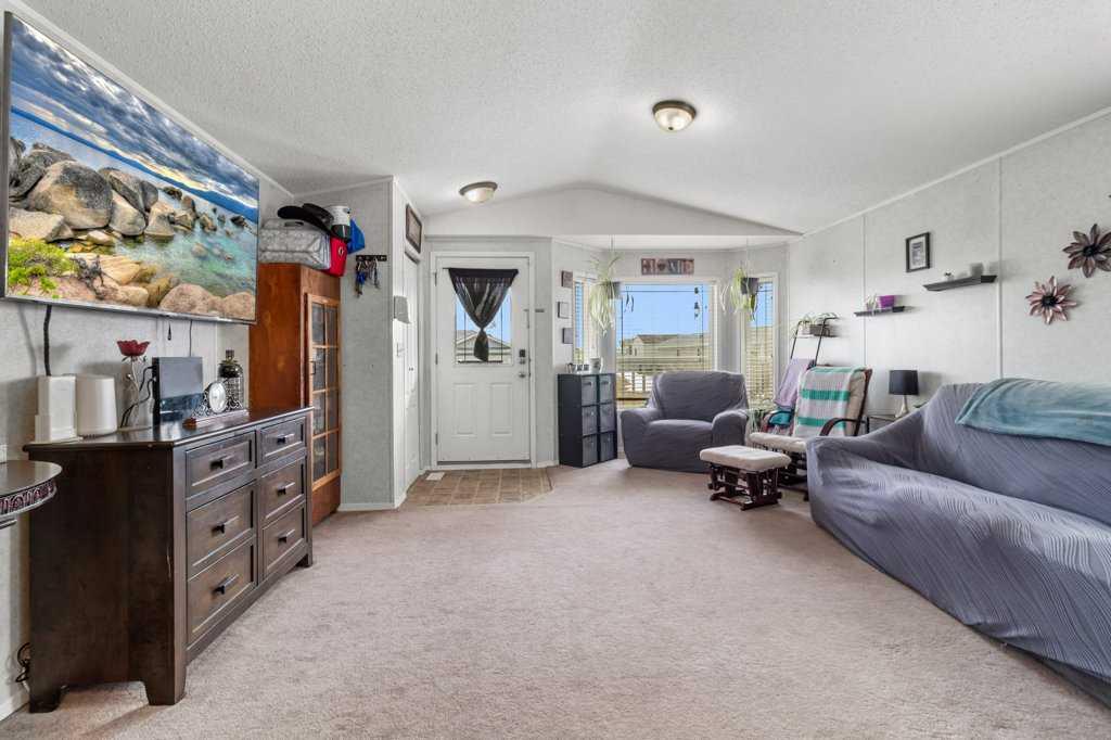 Picture for 6 Baywood Place 