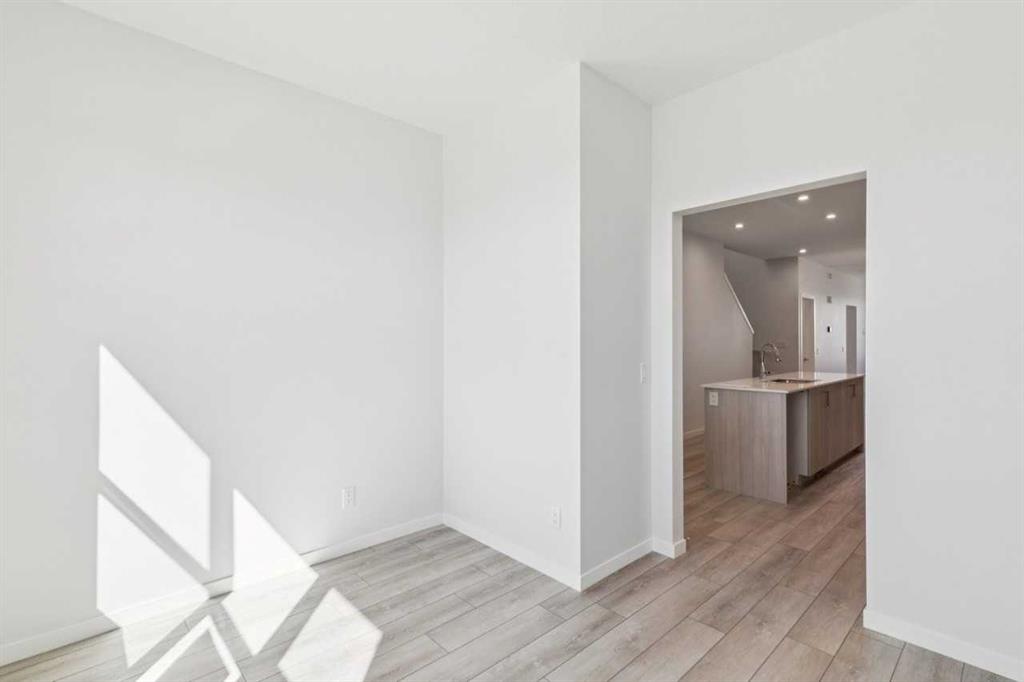 Picture for 70 Lucas Heath NW