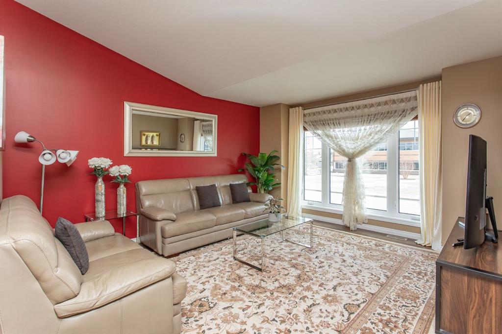 Picture for 229 Jaspar Crescent 