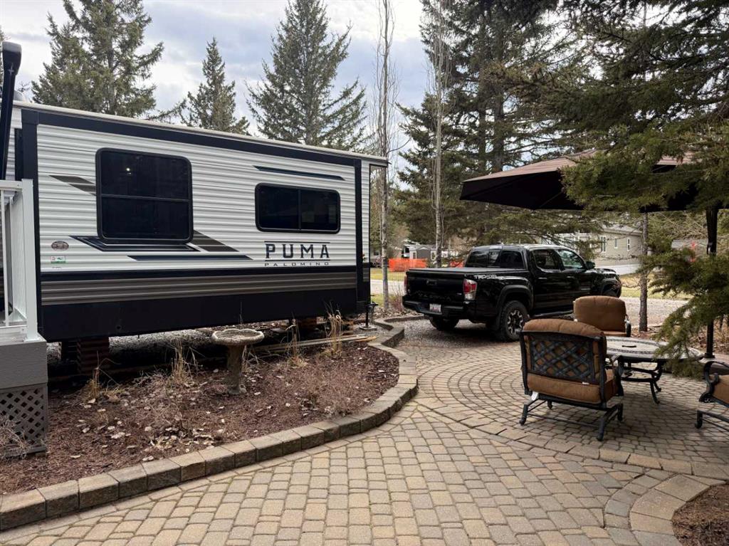 Picture for 10 TIMBER WAY, 5230 27 Highway 