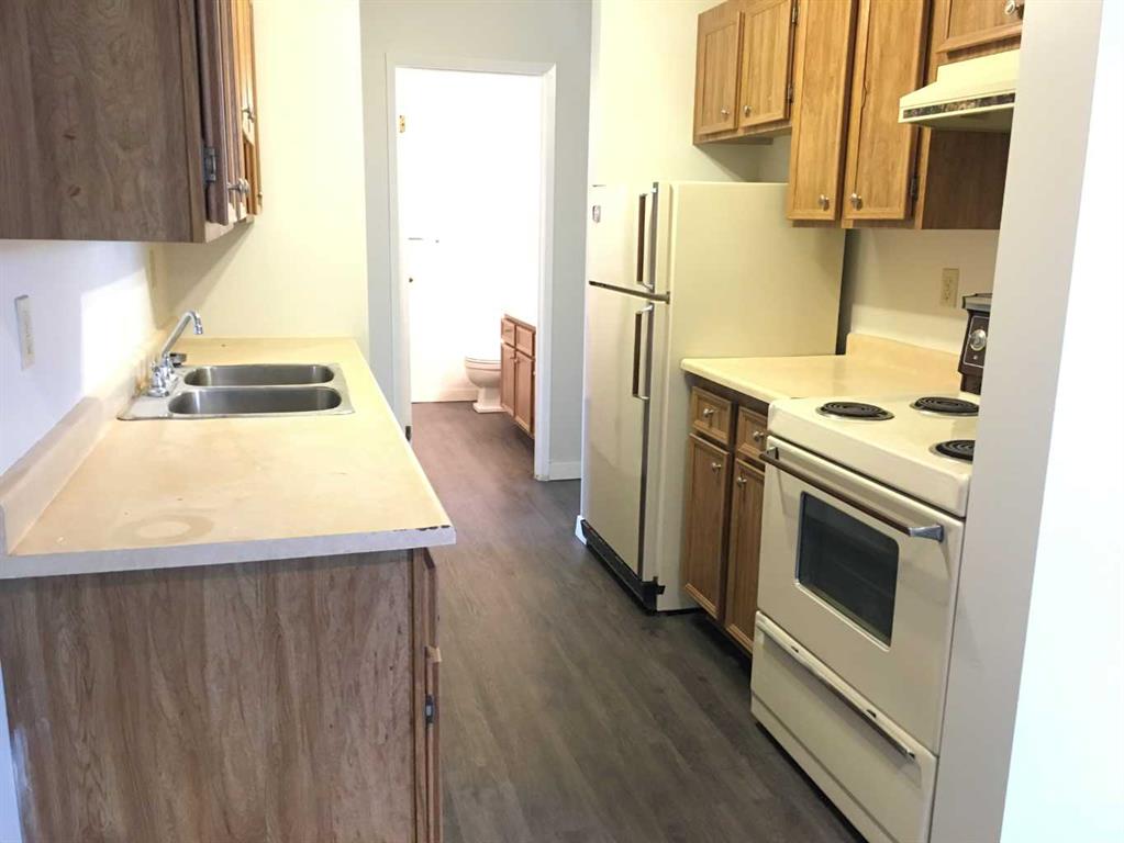 Picture for 302, 27 Bennett Street 