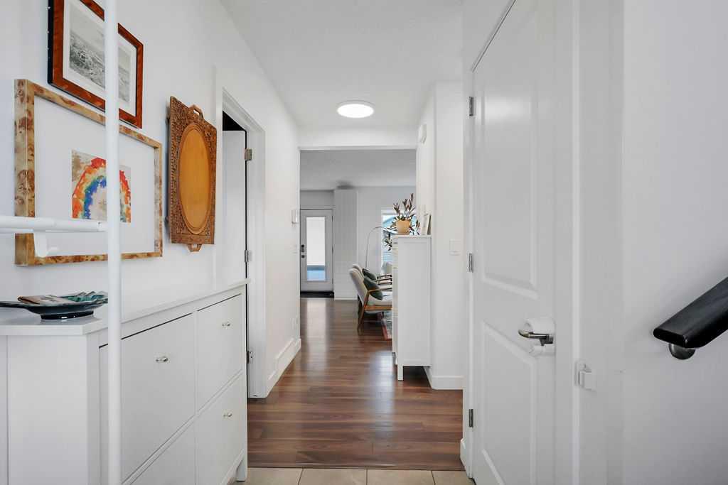 Picture for 14 Cedar Square 