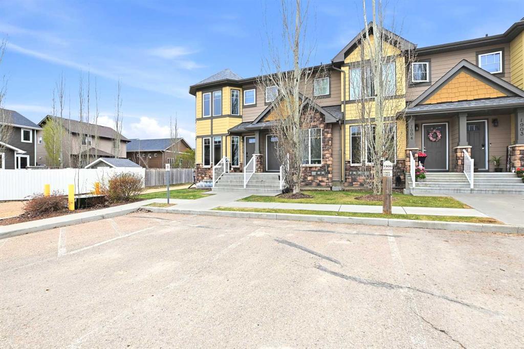 Picture for 1906, 30 Carleton Avenue 
